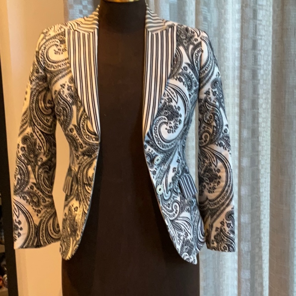 Black & White Paisley Notch-Lapel Blazer